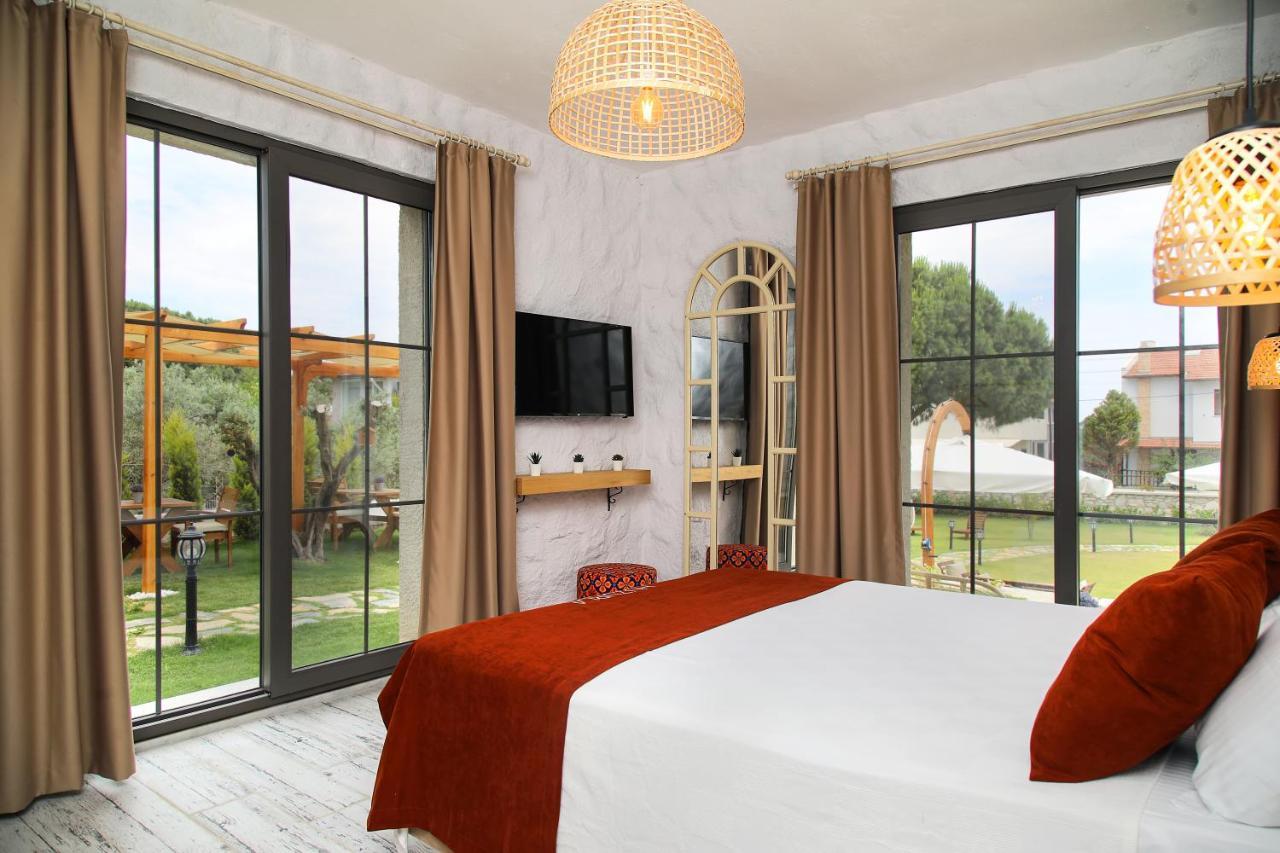 Huzurla Otel Smirne Esterno foto