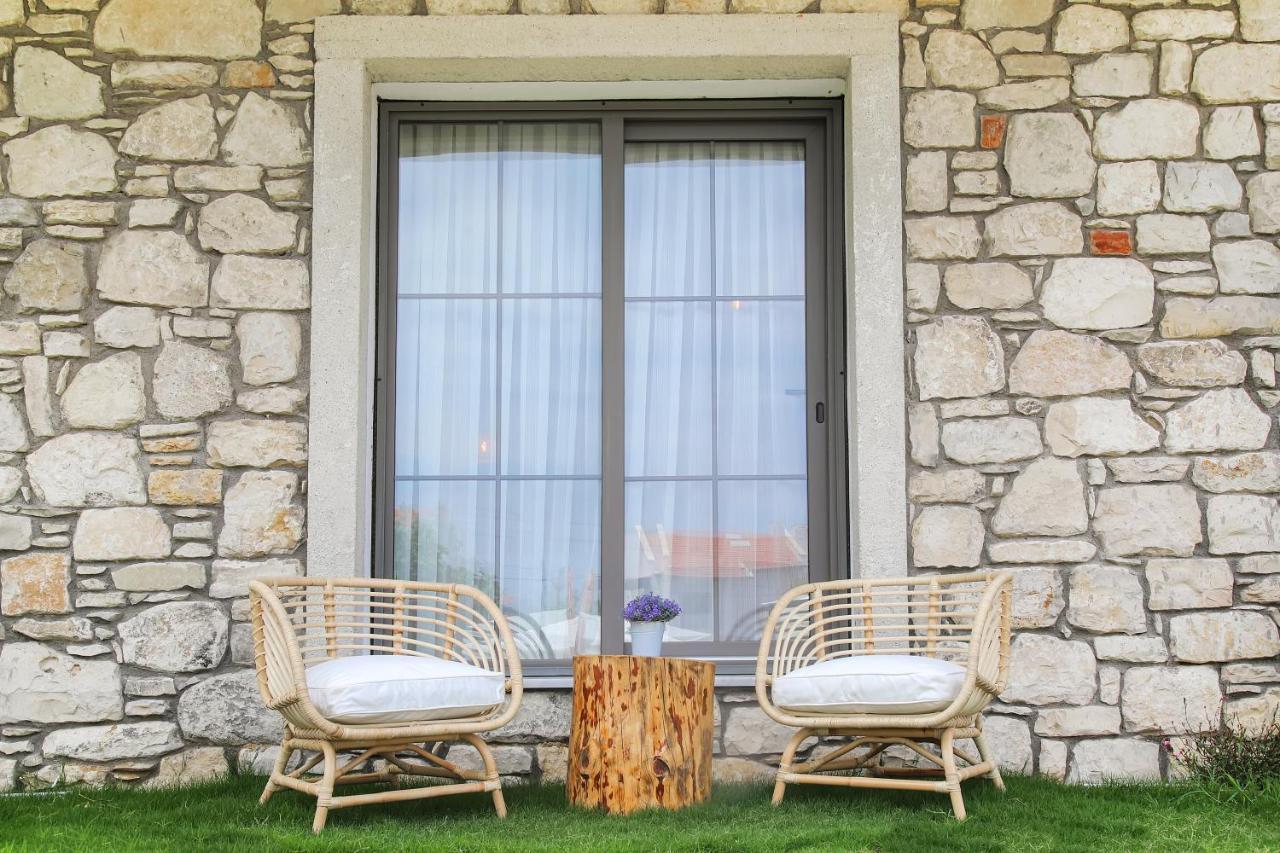 Huzurla Otel Smirne Esterno foto