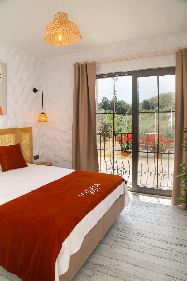 Huzurla Otel Smirne Esterno foto