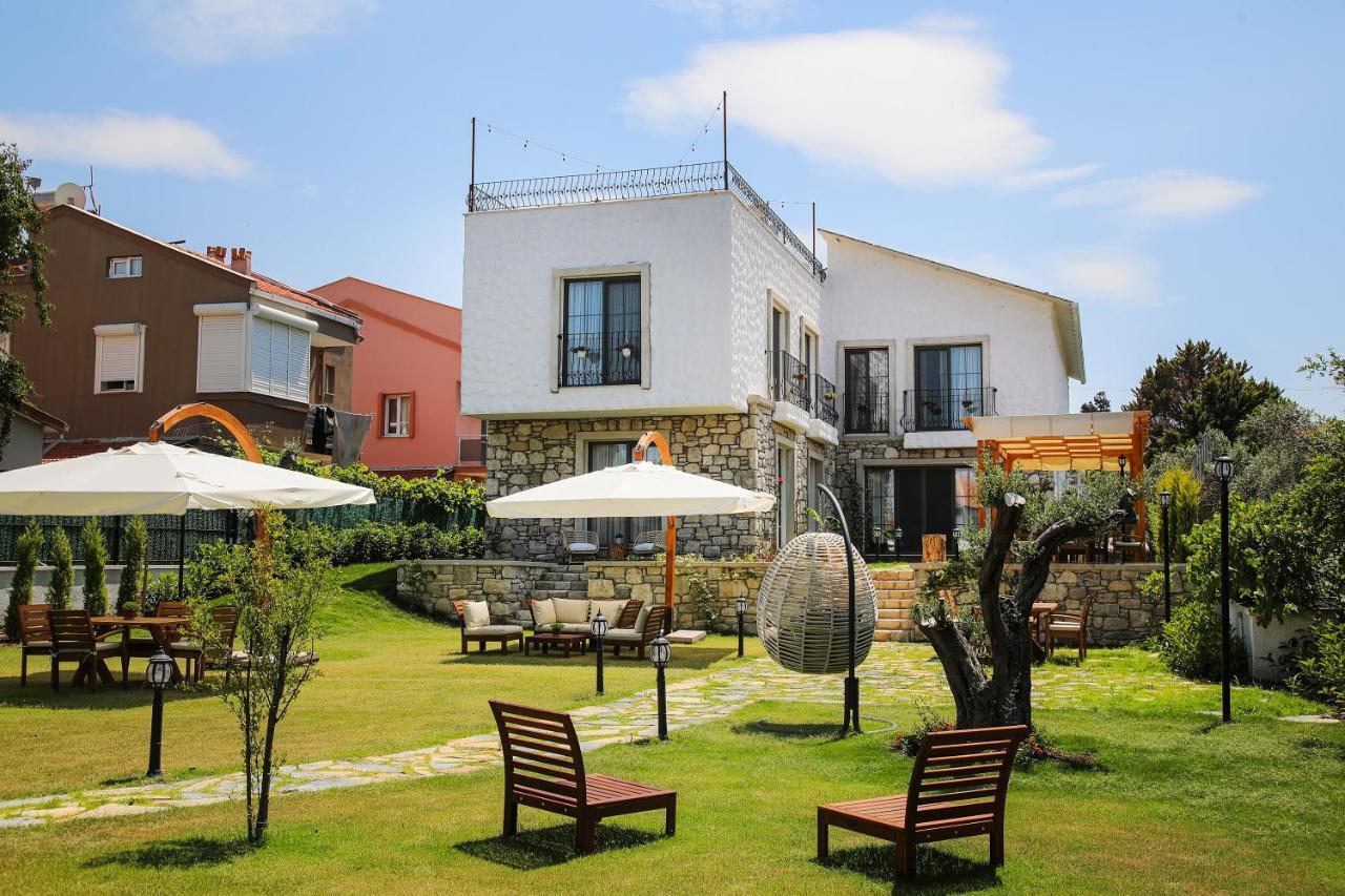 Huzurla Otel Smirne Esterno foto