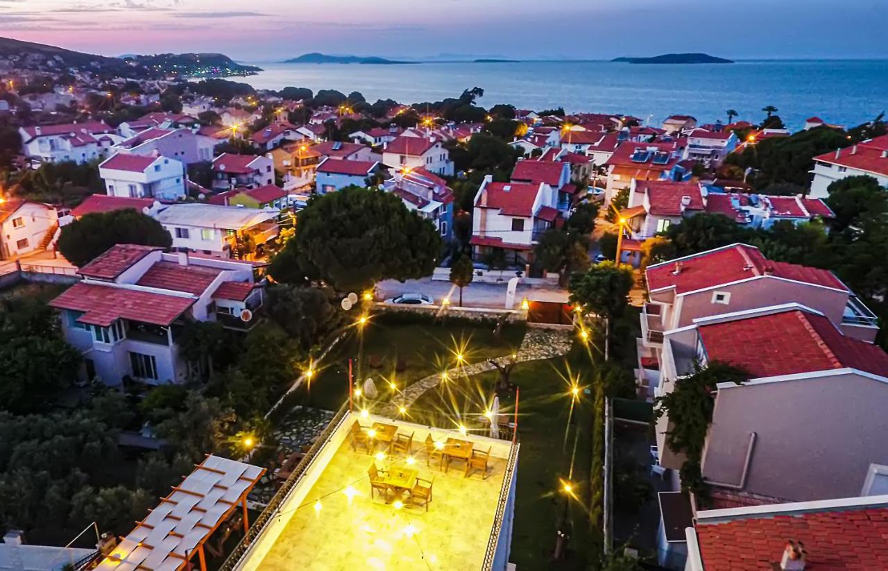 Huzurla Otel Smirne Esterno foto