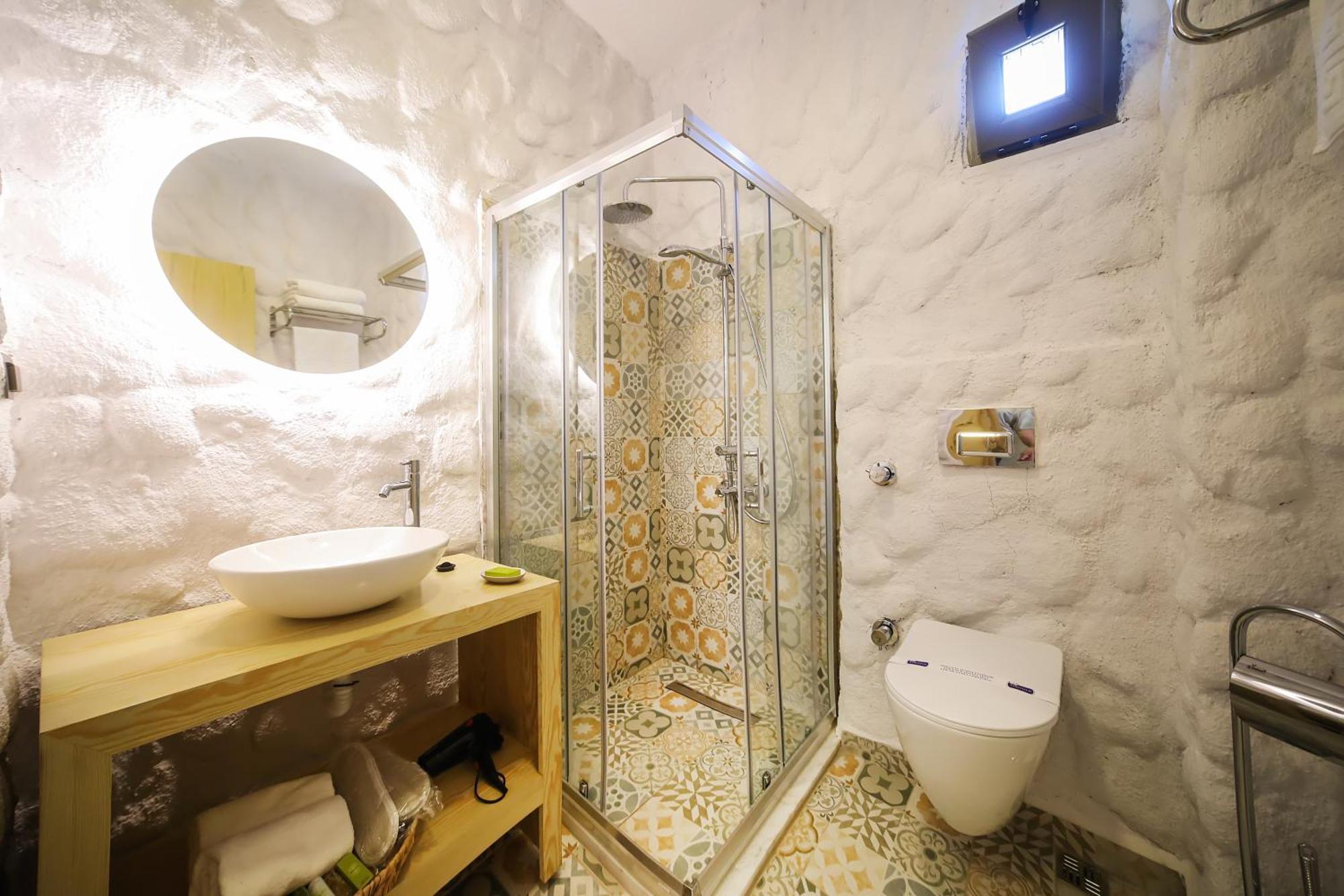 Huzurla Otel Smirne Esterno foto