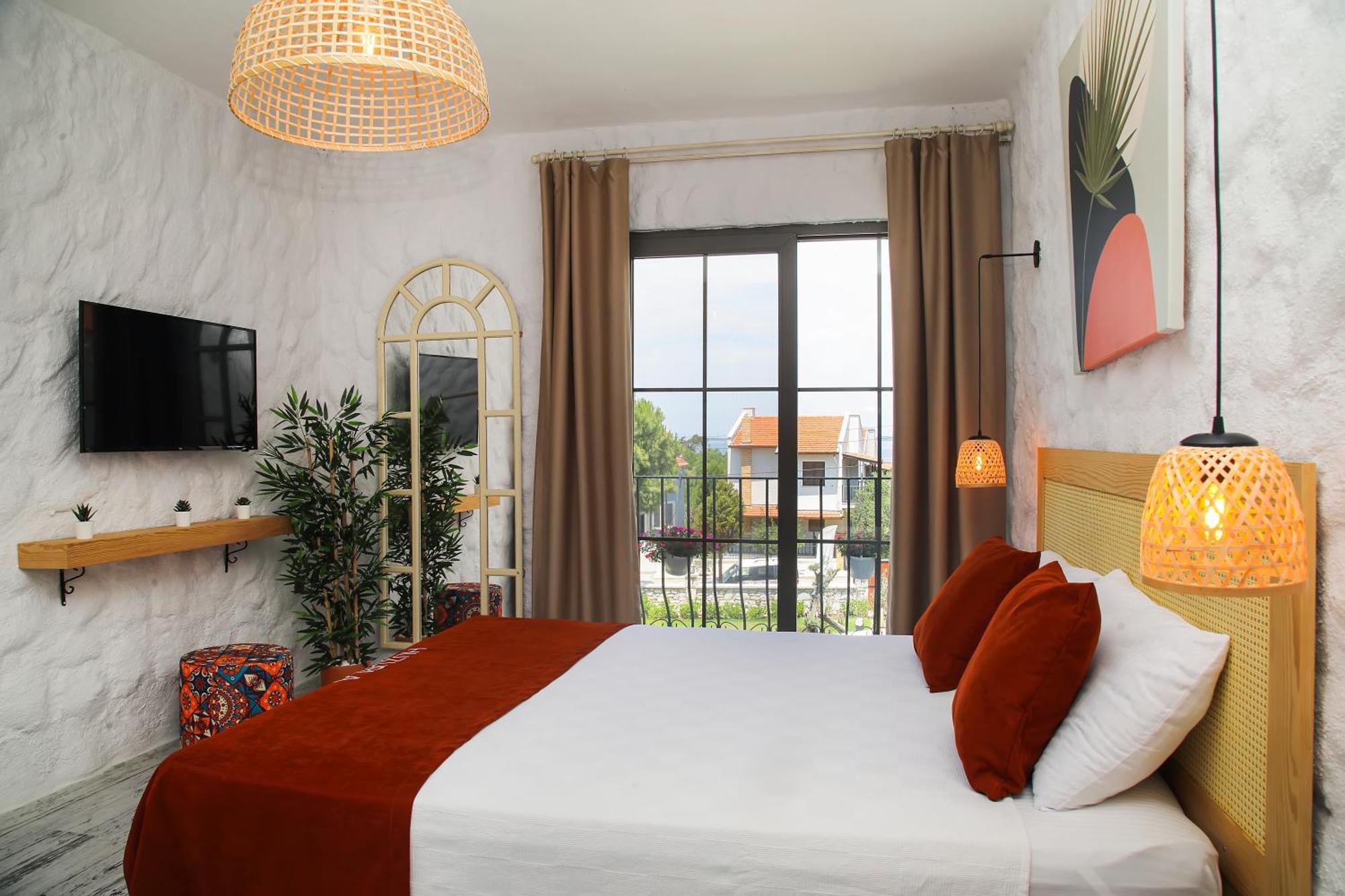 Huzurla Otel Smirne Esterno foto