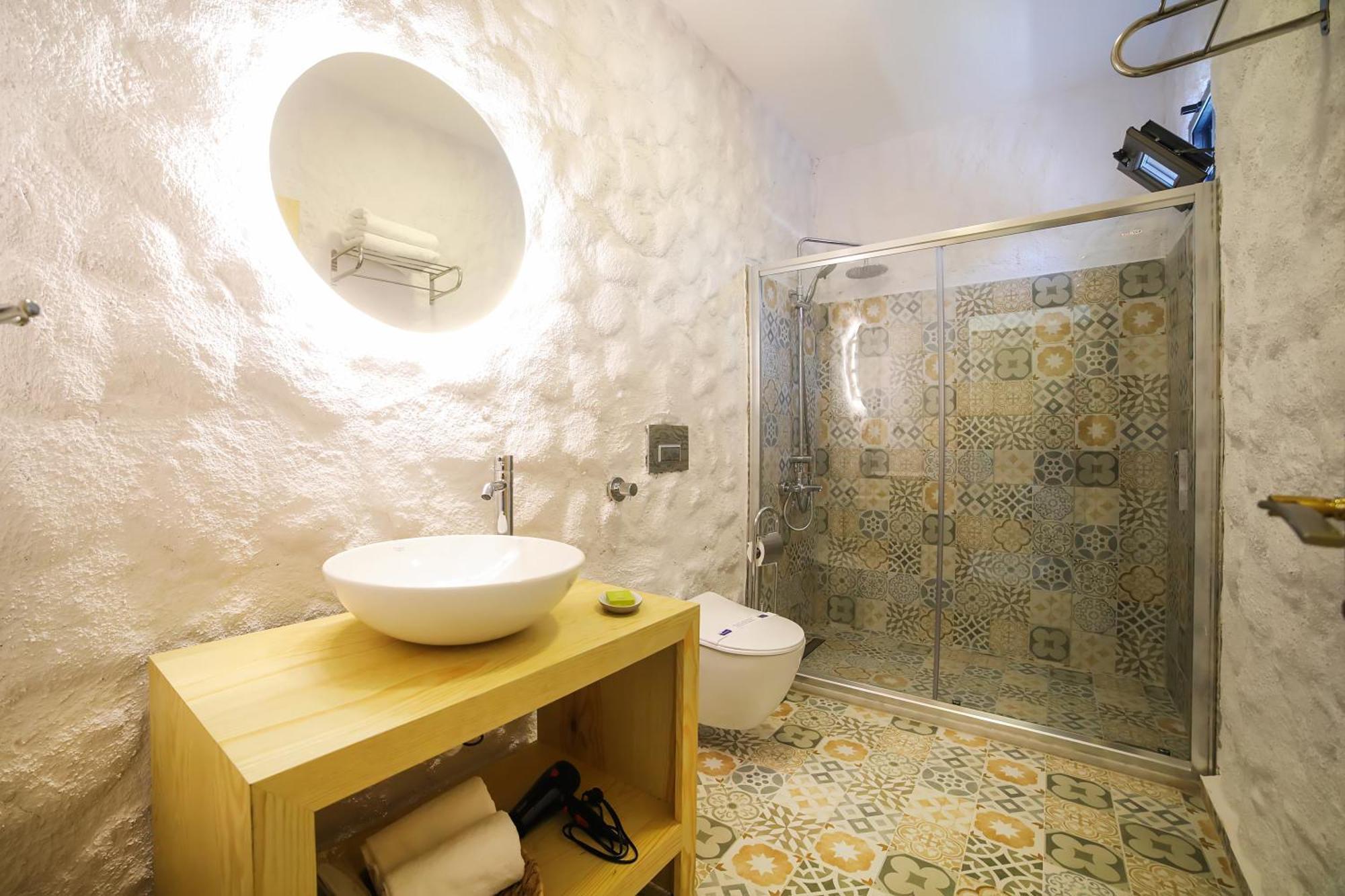 Huzurla Otel Smirne Esterno foto