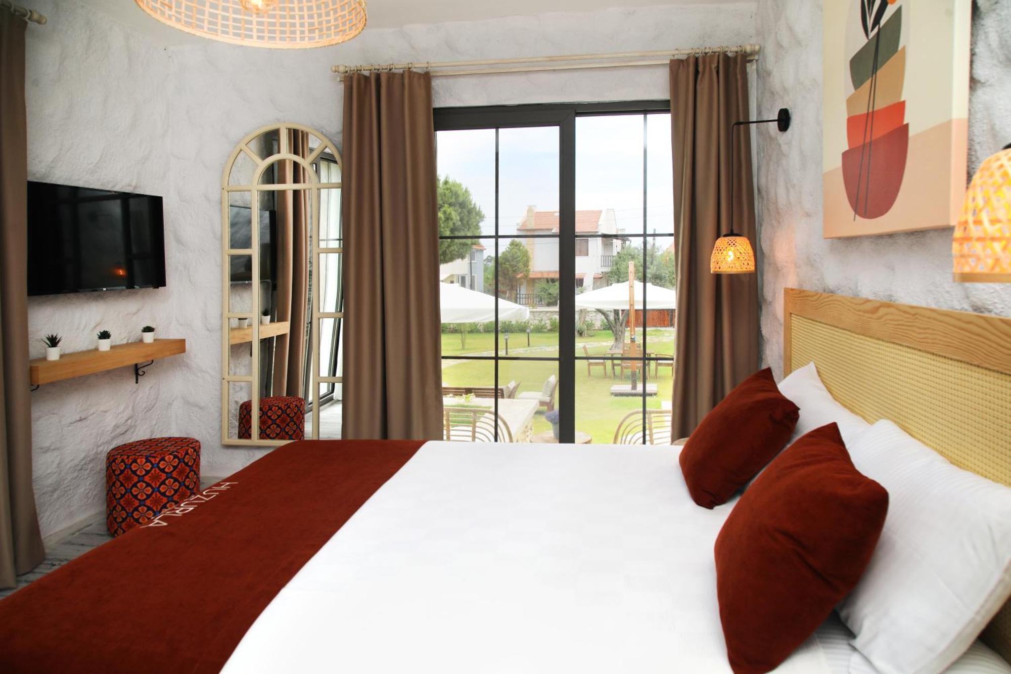 Huzurla Otel Smirne Esterno foto